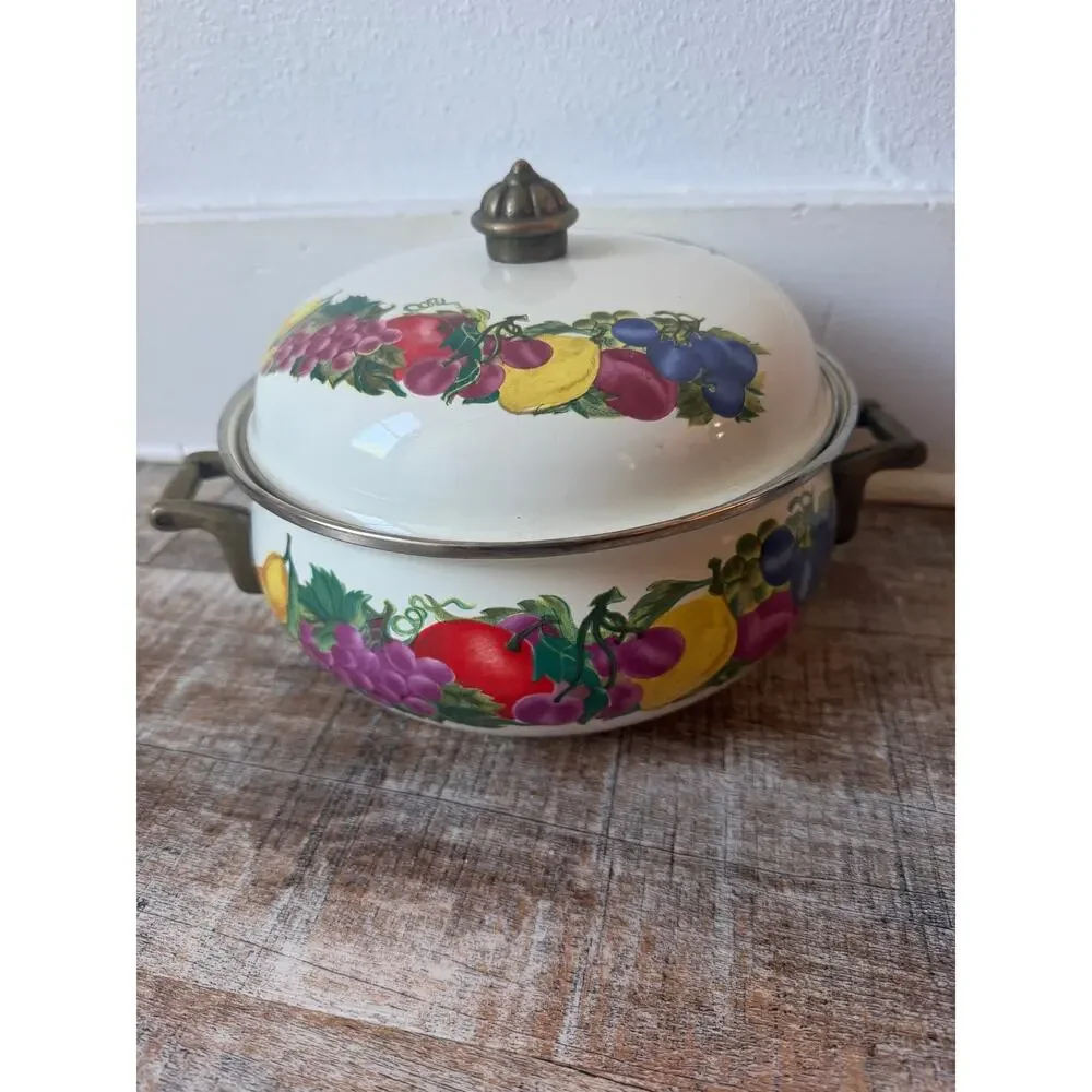 Vintage Cornucopia Enamelware 10